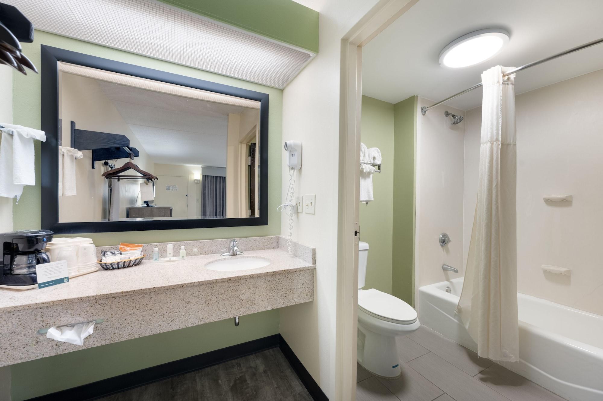 Quality Inn Airport - Southeast Irondale Εξωτερικό φωτογραφία
