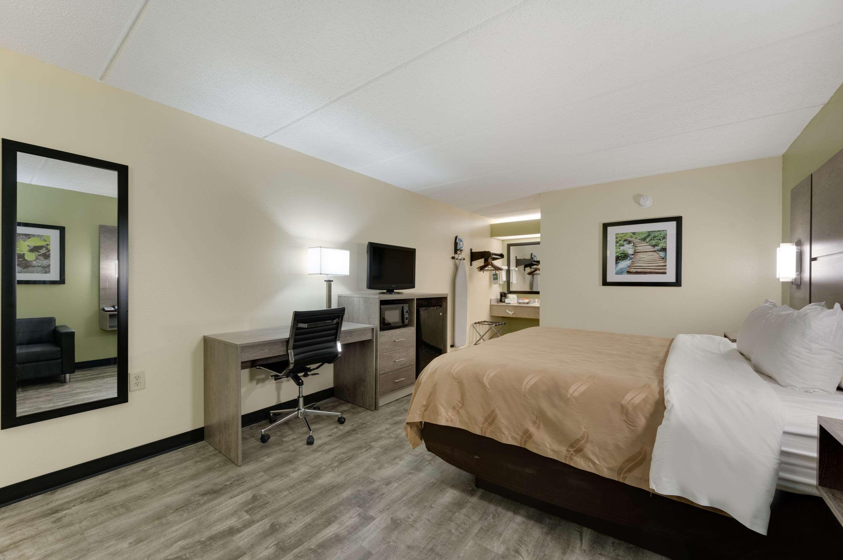 Quality Inn Airport - Southeast Irondale Εξωτερικό φωτογραφία