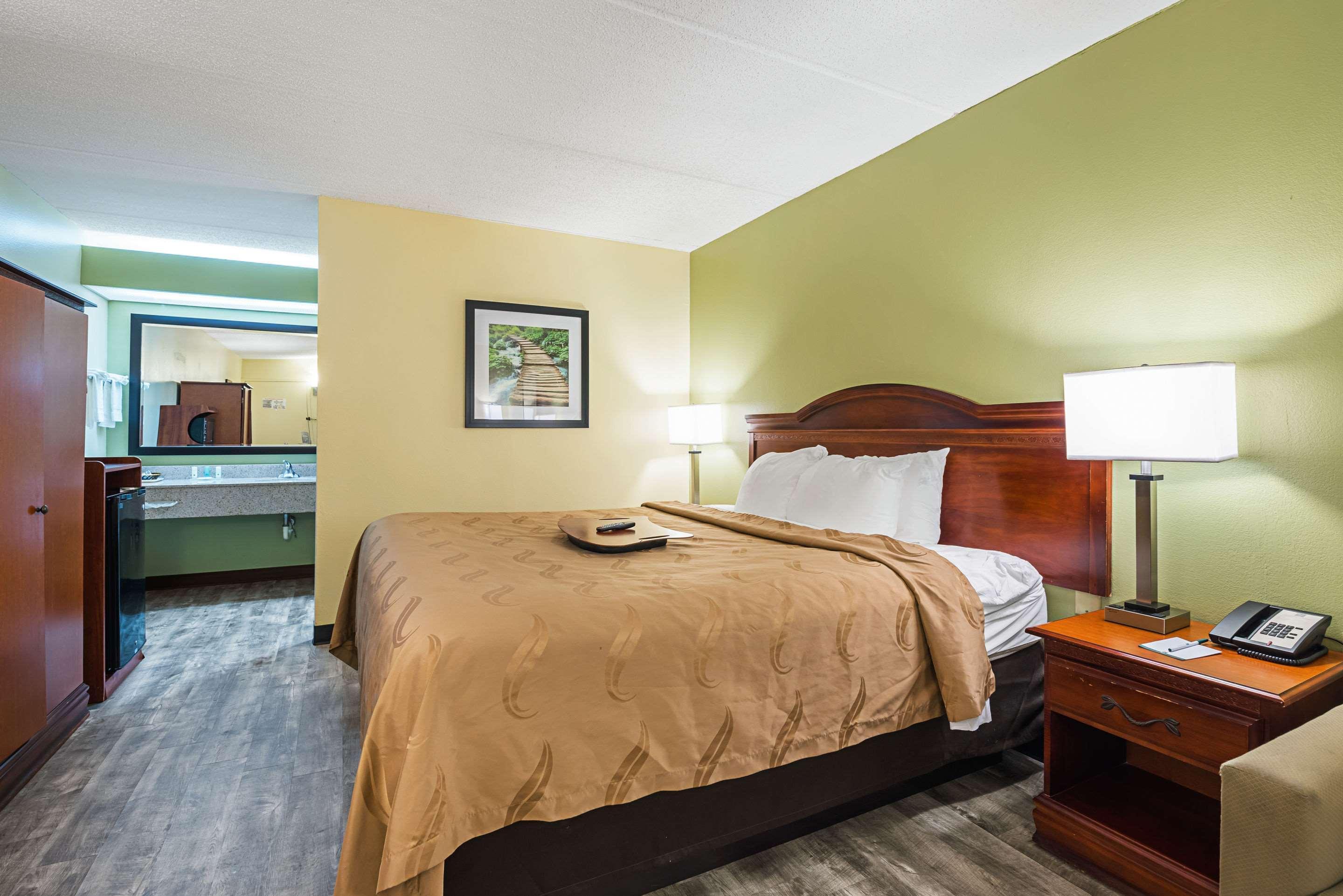 Quality Inn Airport - Southeast Irondale Εξωτερικό φωτογραφία