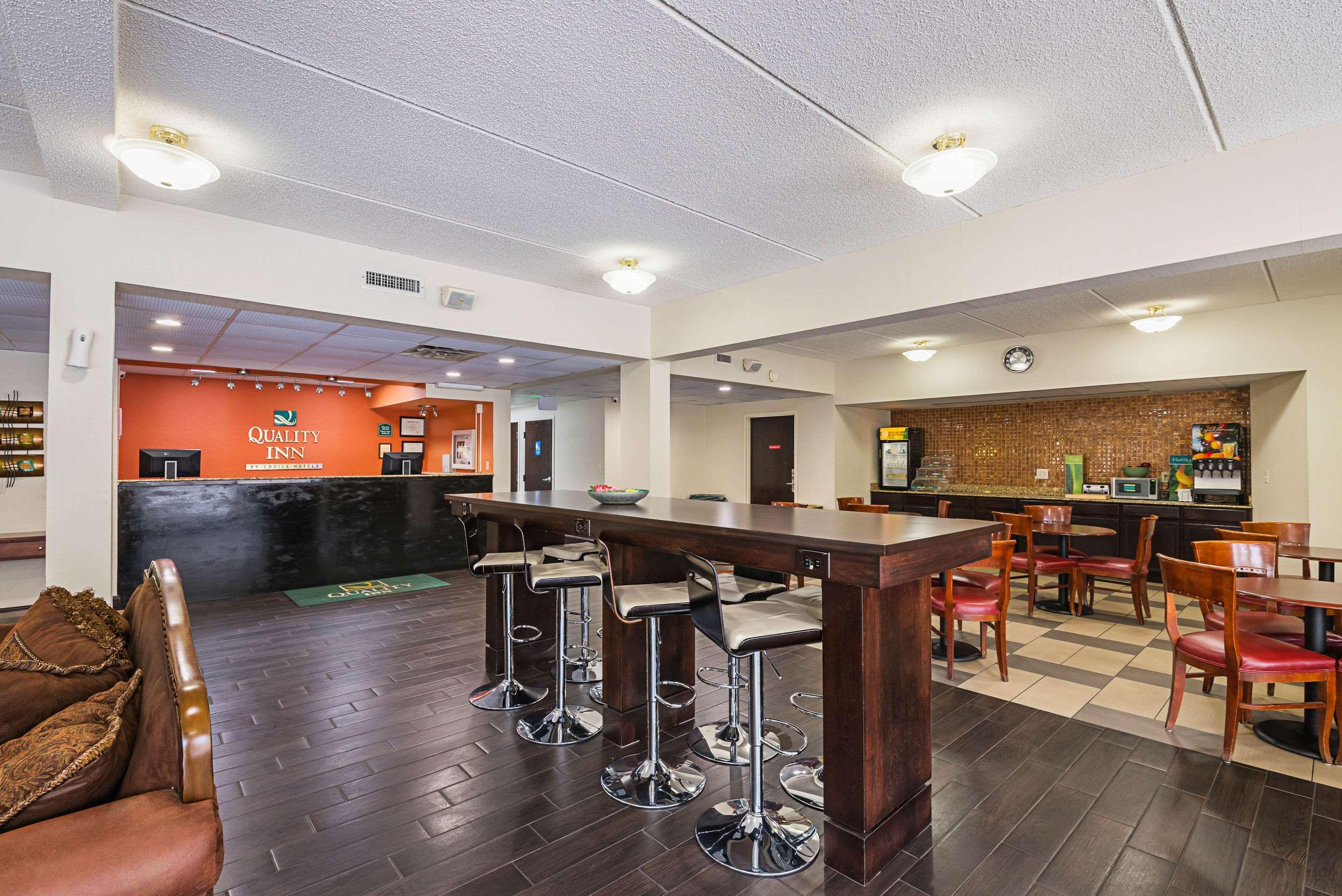 Quality Inn Airport - Southeast Irondale Εξωτερικό φωτογραφία