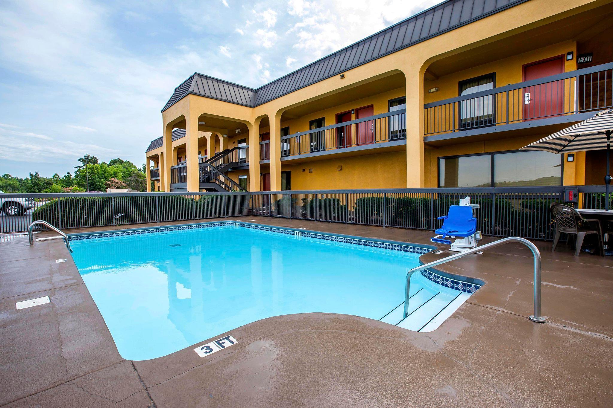 Quality Inn Airport - Southeast Irondale Εξωτερικό φωτογραφία